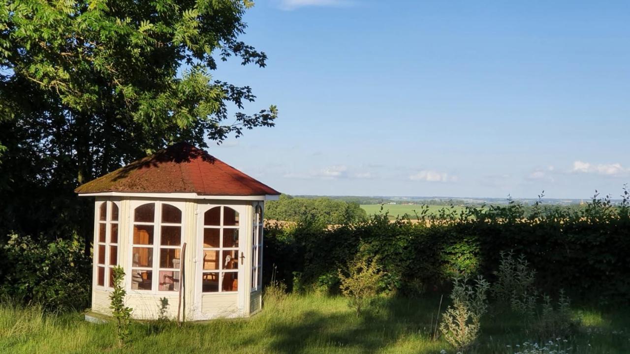 Schloss Lelkendorf Apartment Ulrichshusen Maisonette Fewo Mecklenburger Seenplatte Mit Dachterrasse Naehe Ostsee Exteriör bild